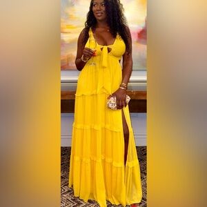 ASOS DESIGN Elegant Yellow Maxi Dress